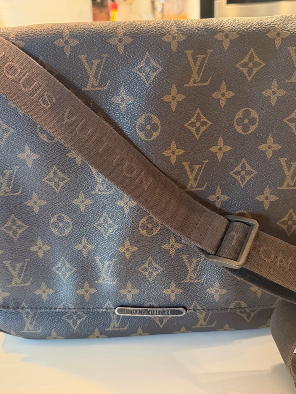 Louis Vuitton Monogram Canvas Messenger Bag in Brown